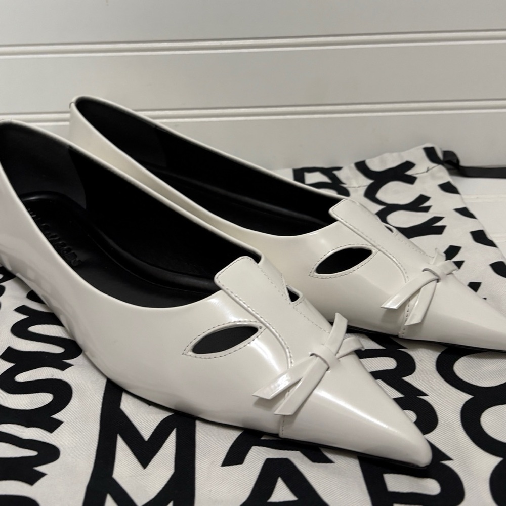MARC JACOBS The Kat White Ballerina Flat Dress Shoes Womens Size 41 US 11 NEW - Picture 1 of 8